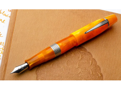 Kilk Orient Orange Fountain Pen  (現貨只剩1支)
