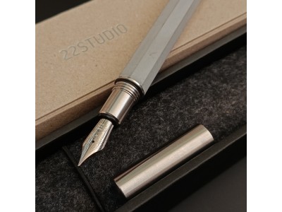 139. 22Studio Seven Stone 七邊系列水泥筆桿墨水筆(淺灰) M  nib